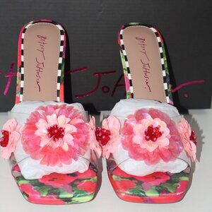 Betsey Johnson Blondee Flower Ornament Multi color Slip On Dress Heels US 8